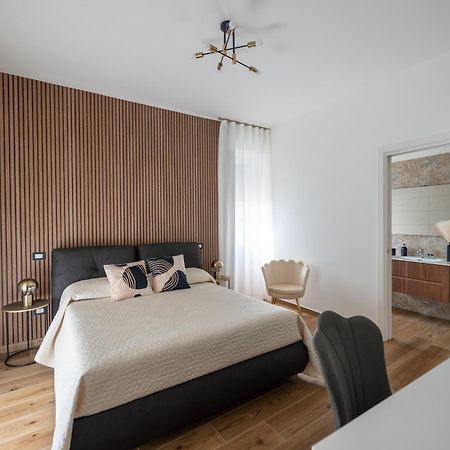 Maraf Rooms Torre Annunziata Bagian luar foto