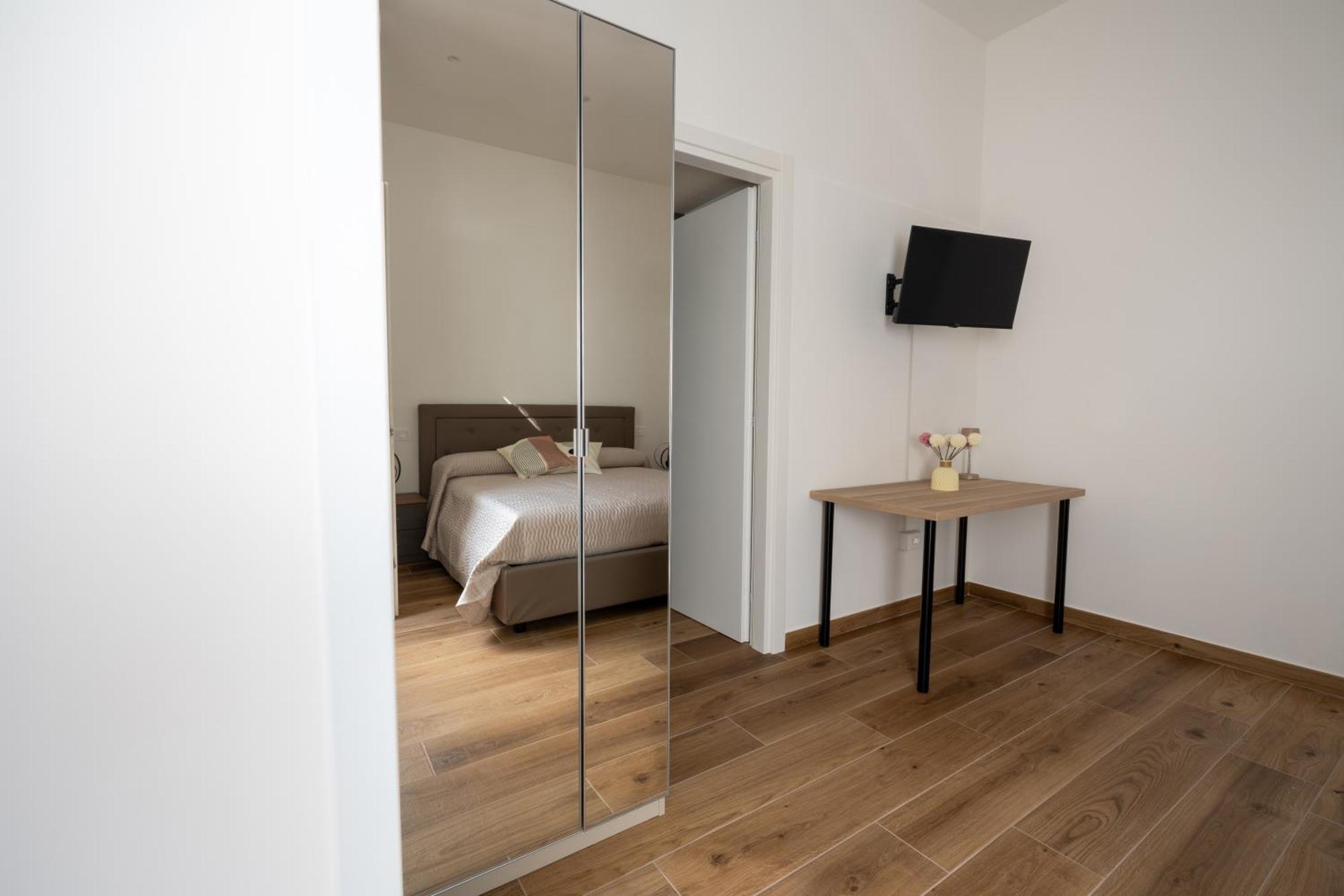 Maraf Rooms Torre Annunziata Bagian luar foto