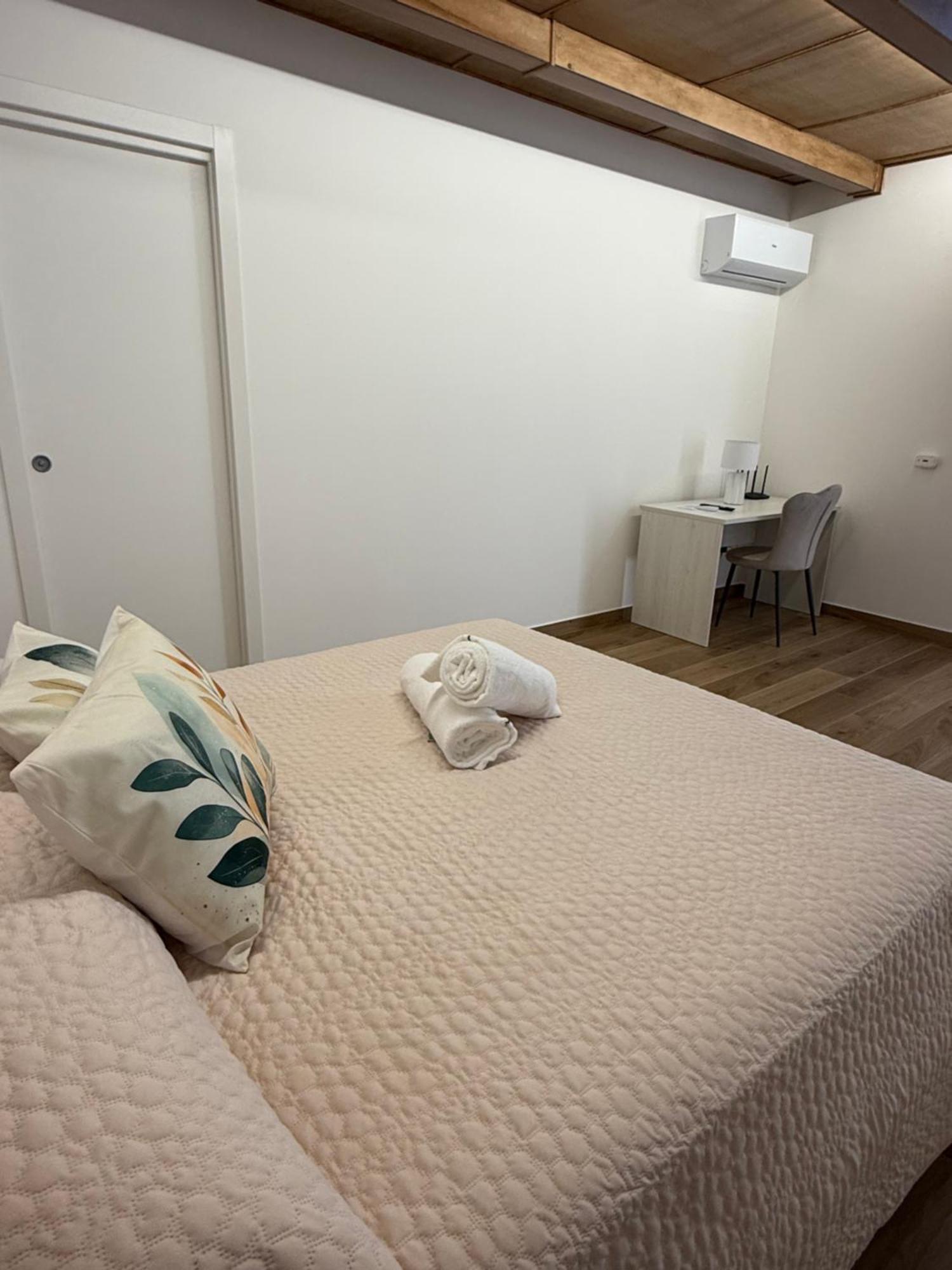 Maraf Rooms Torre Annunziata Bagian luar foto